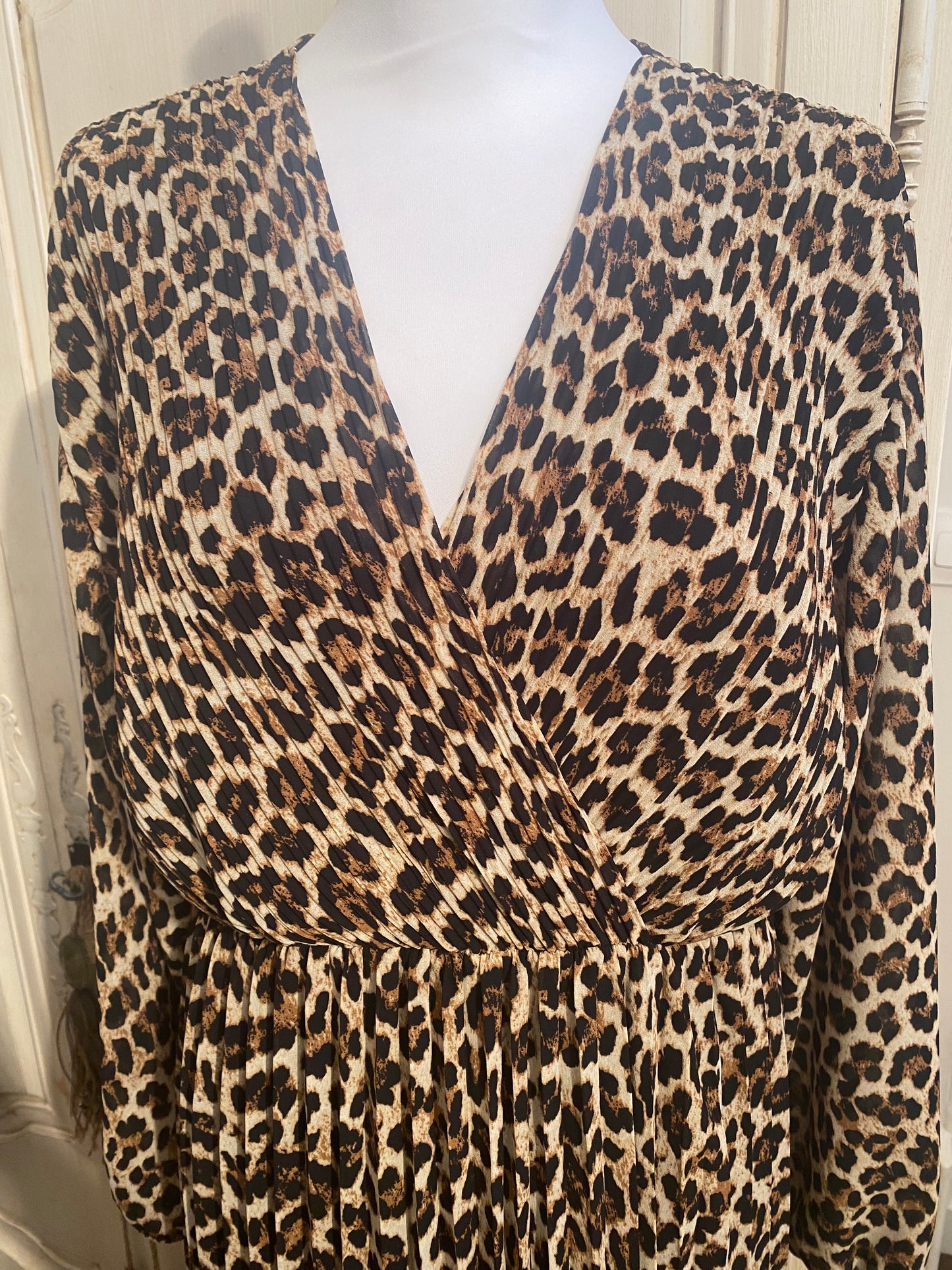 Robe panthère convient du 42 au 48