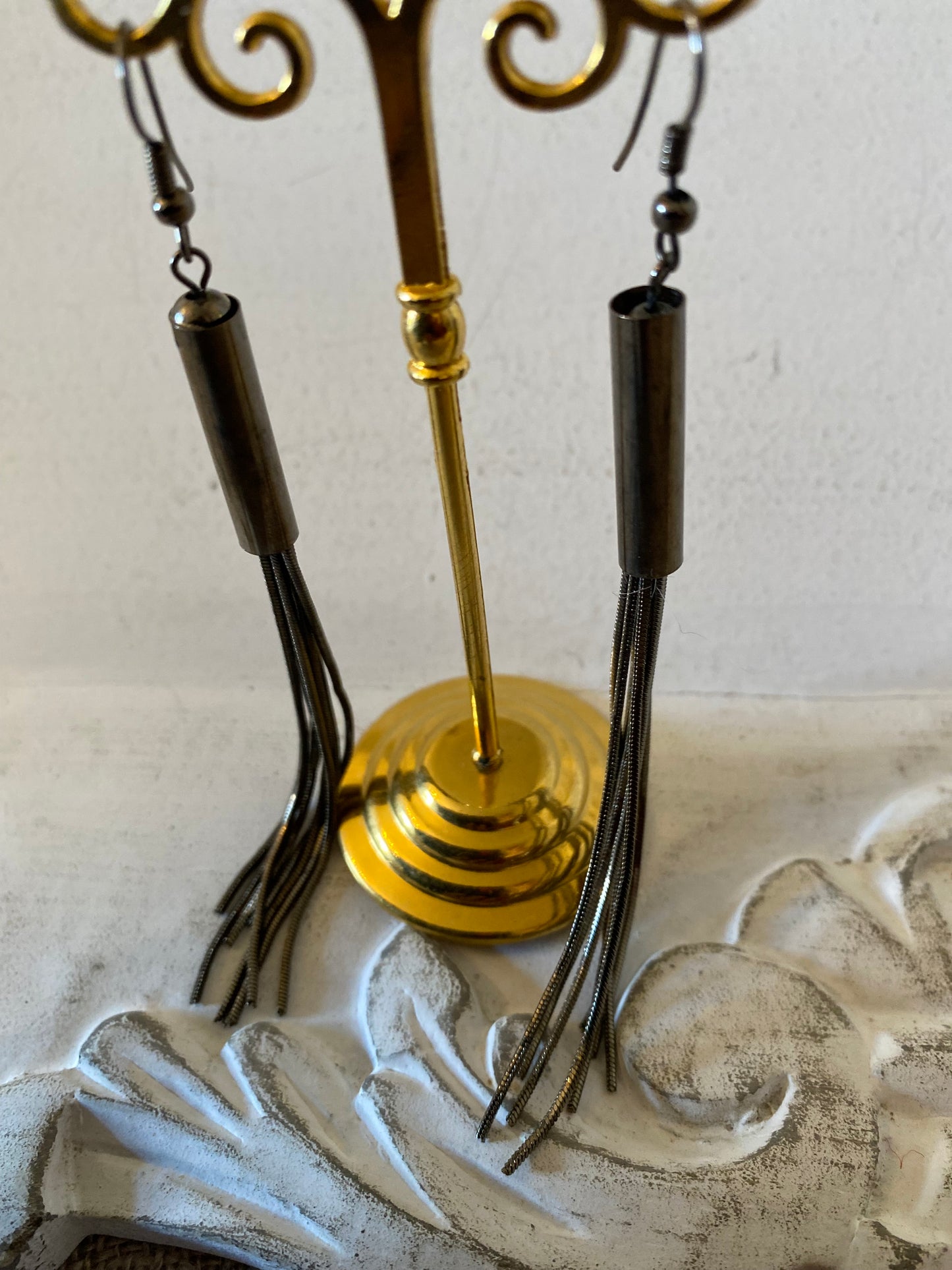 Boucle d’oreille métal gris 