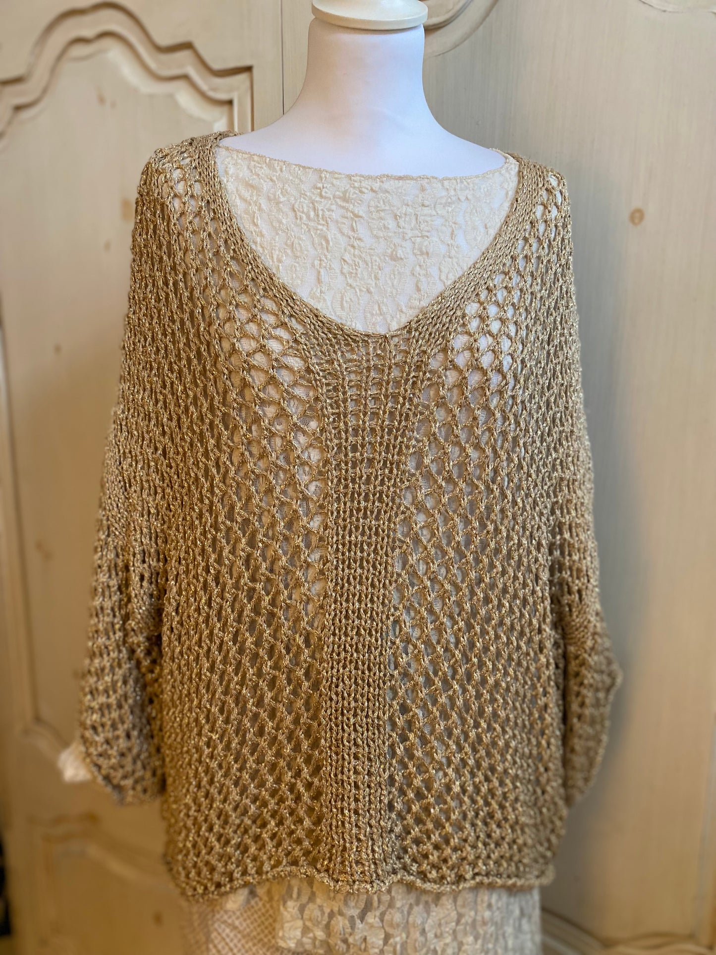 Pull Stella doré oversize du 40 au 50