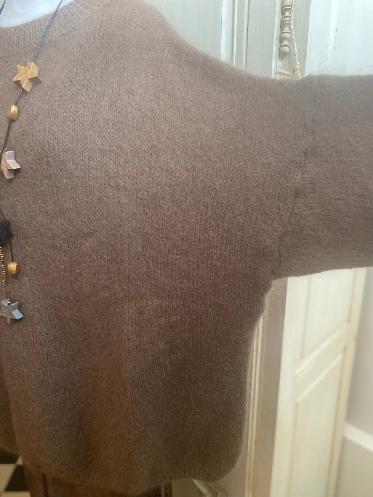 Pulls Chou taupe oversize