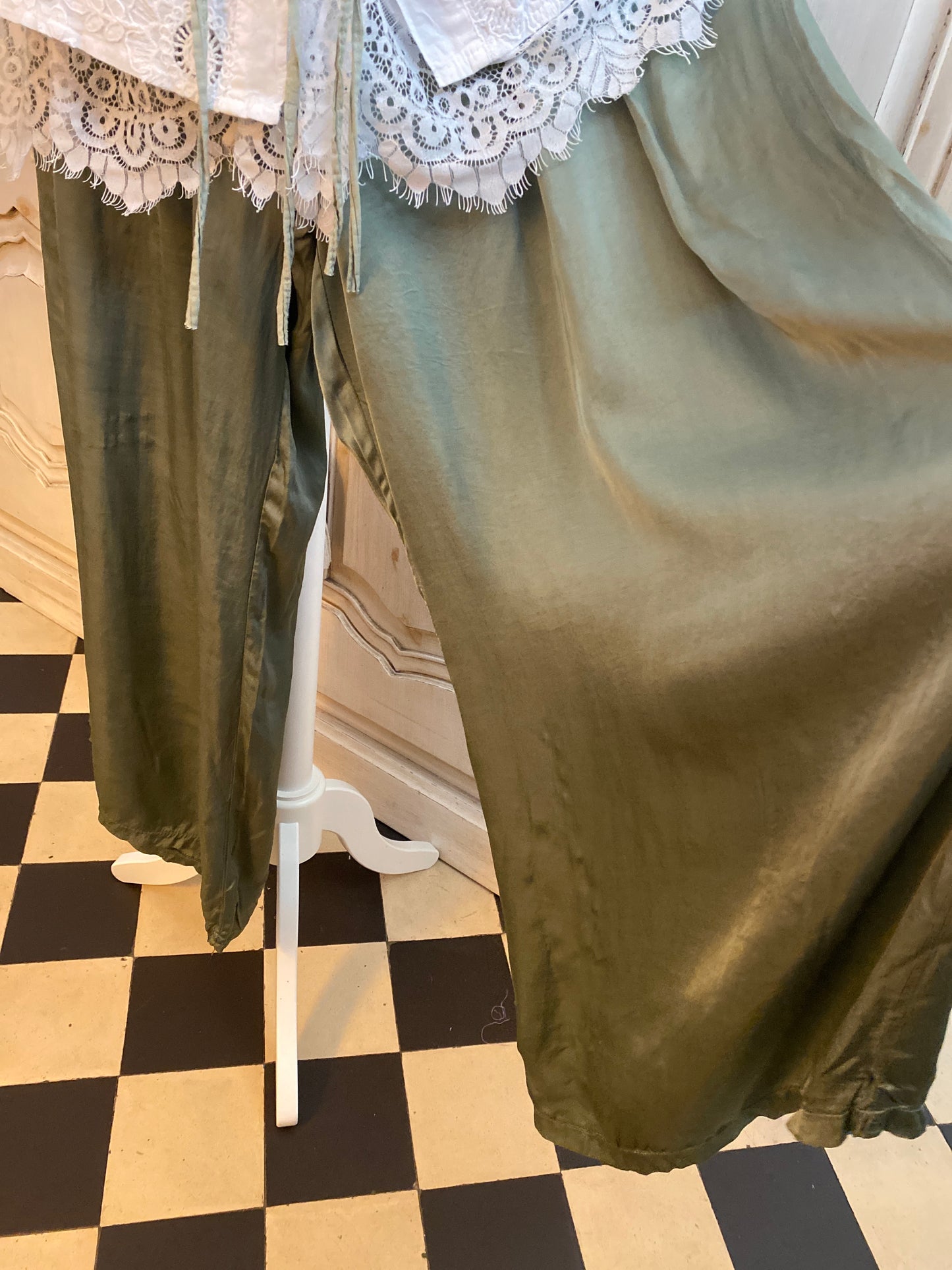 Tenue Louise 4 pièces du 40 au 48