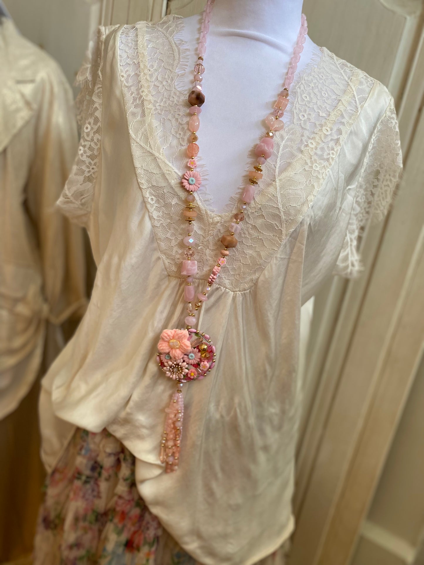 Tenue Anaïs 3 pièces convient du 38 au 46