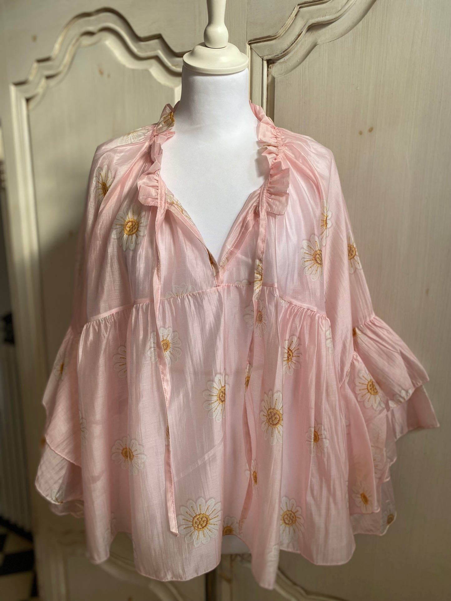 Blouse, fleurs rose convient du 40 au 48 
