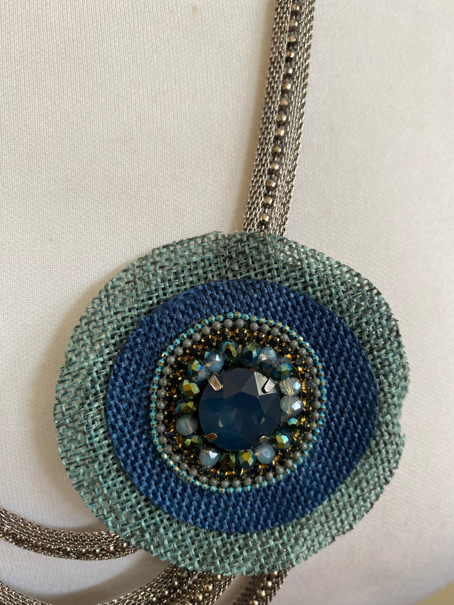 Collier Rosa Bleu