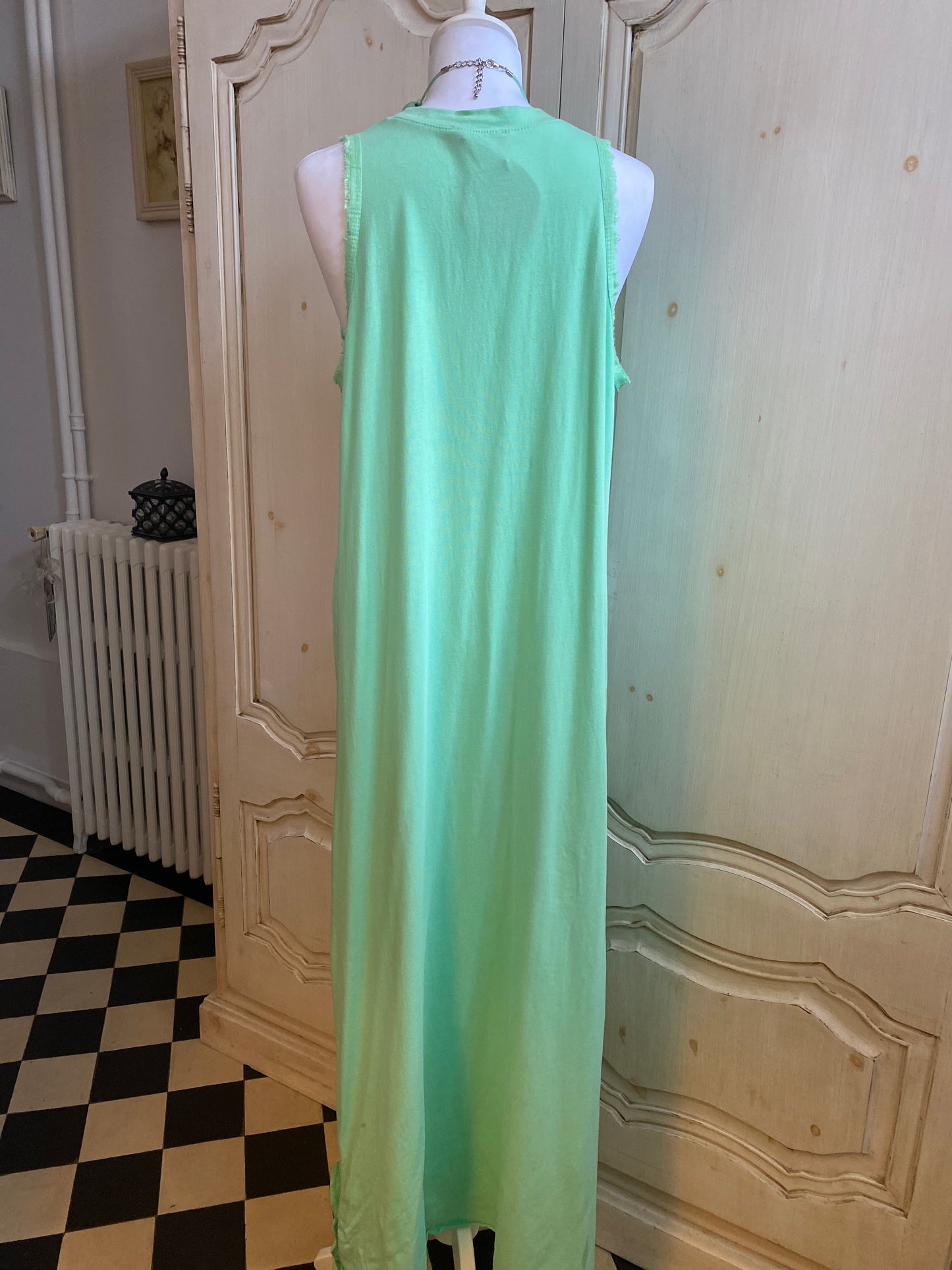 Robe Pomma convient du 36 au 46 
