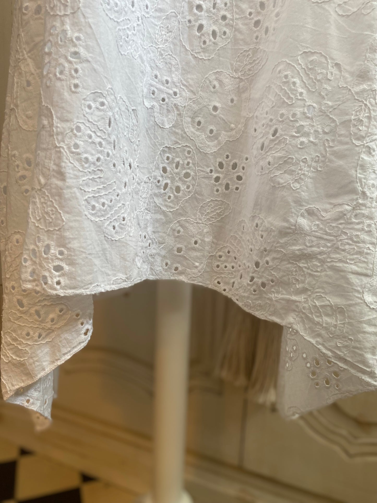 Robe Bilitis blanche convient du 42 au 48 