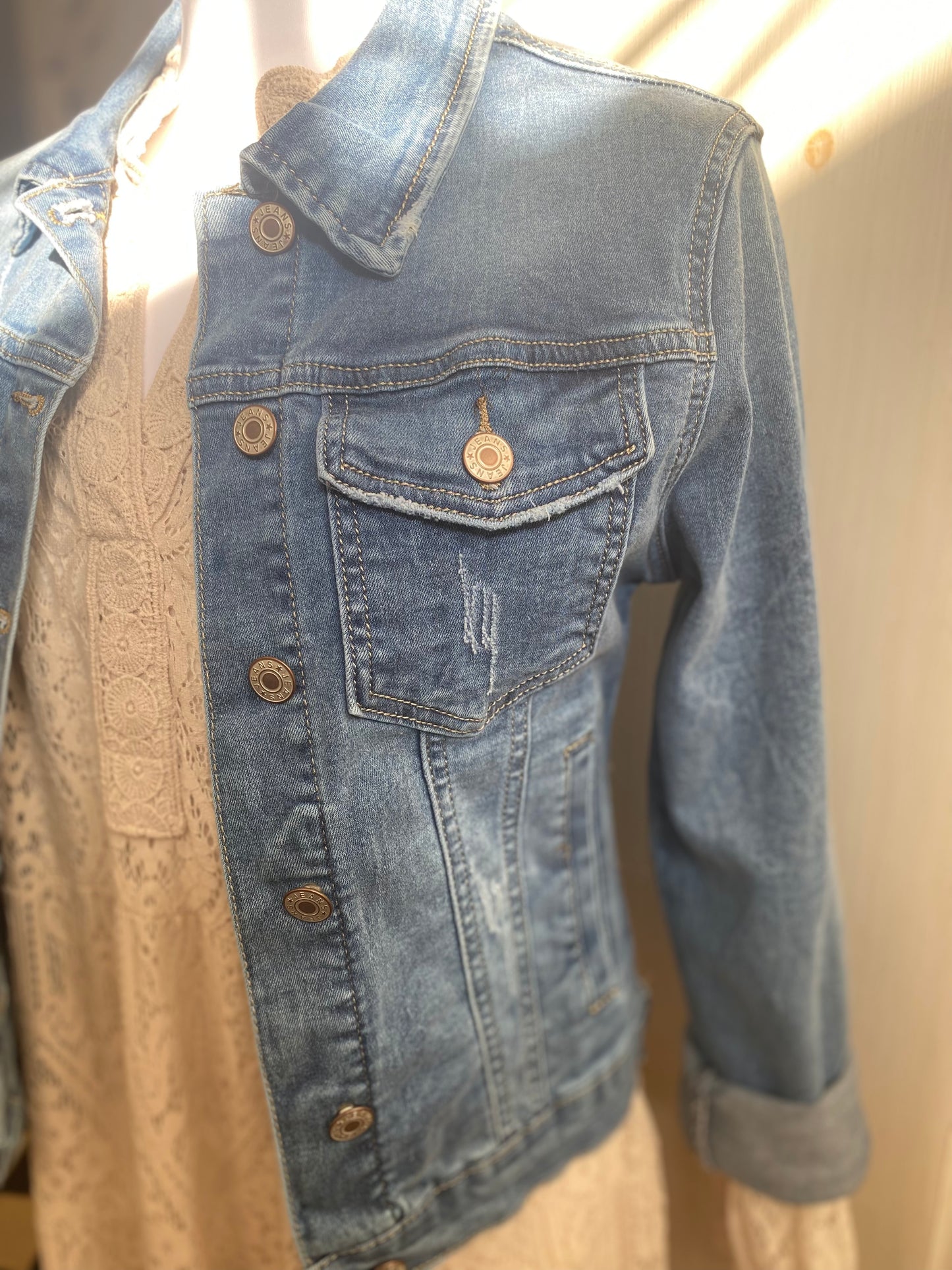 Veste courte jeans convient du 34 au 42