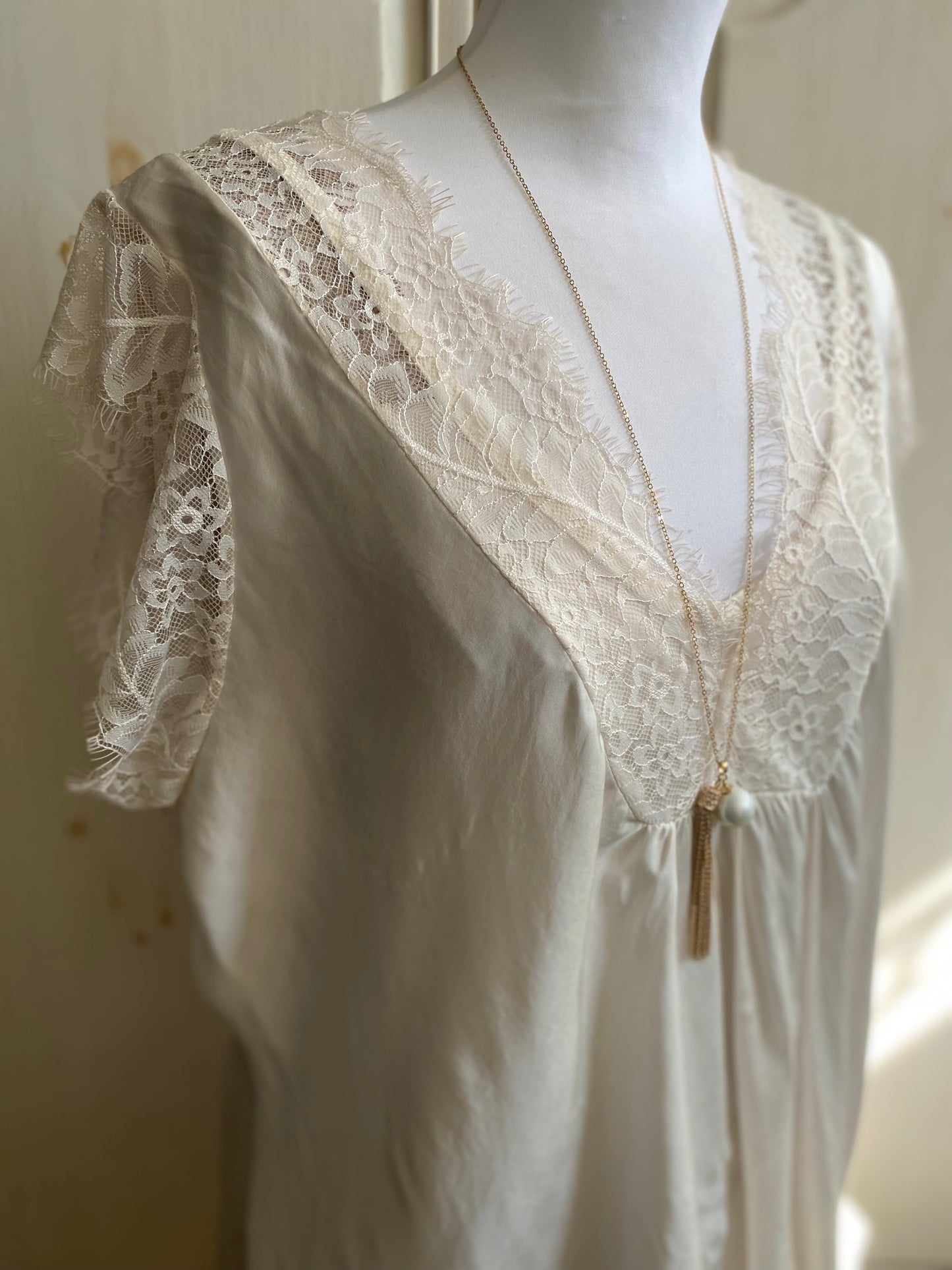Tenue Louise 4 pièces du 38 au 46