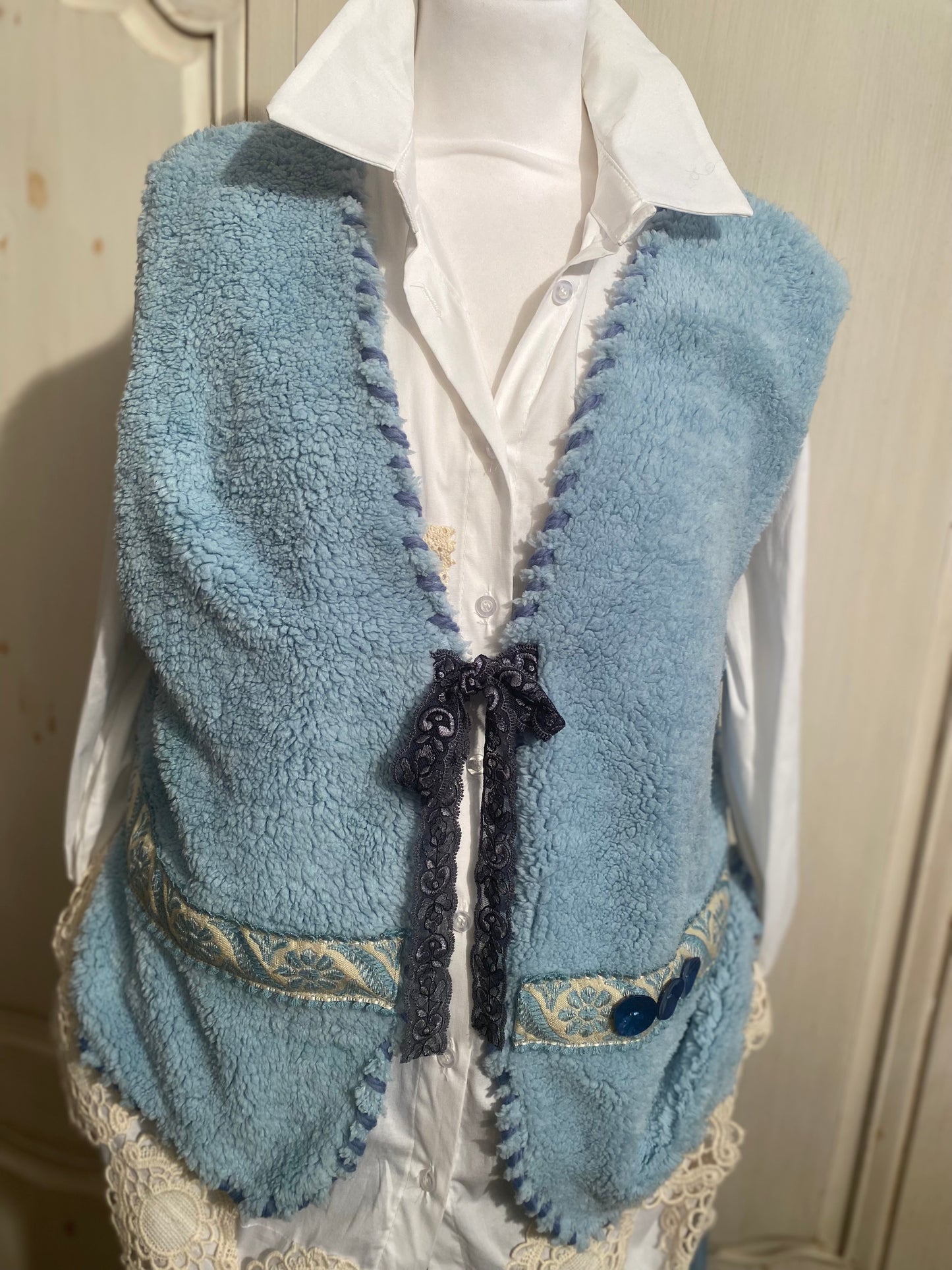 Gilet Bleu convient du 40 au 46