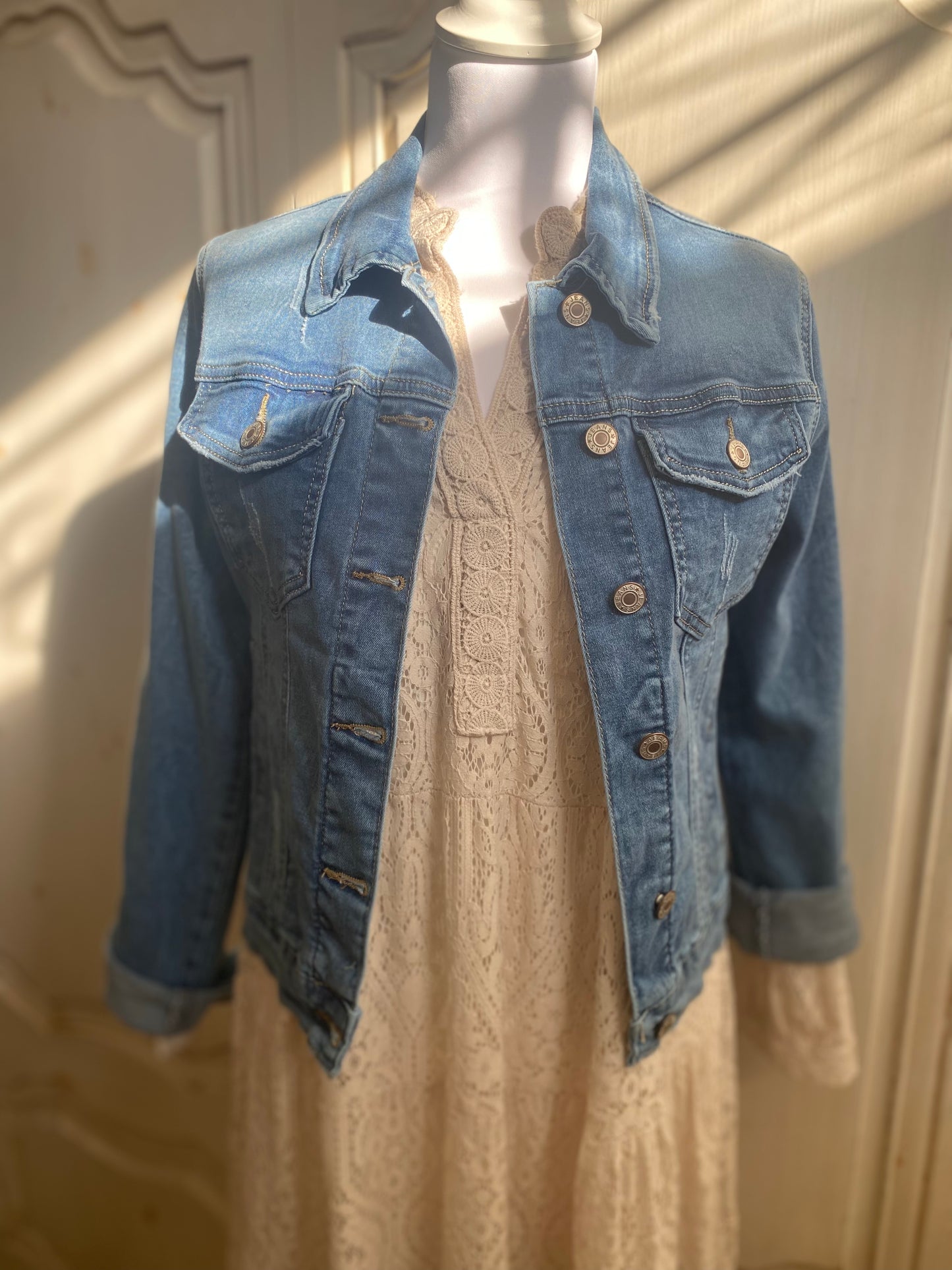 Veste courte jeans convient du 34 au 42