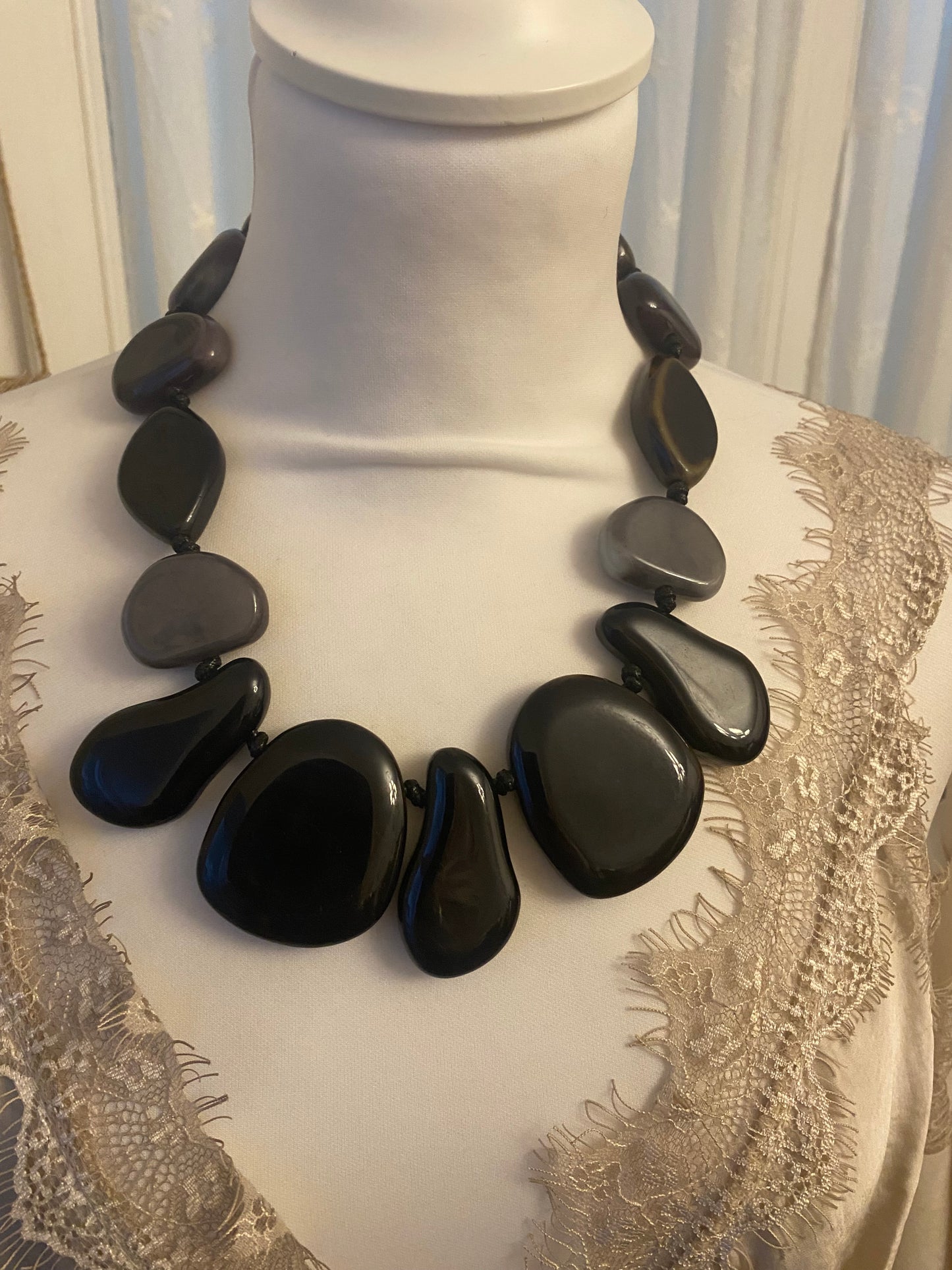 Collier IKa