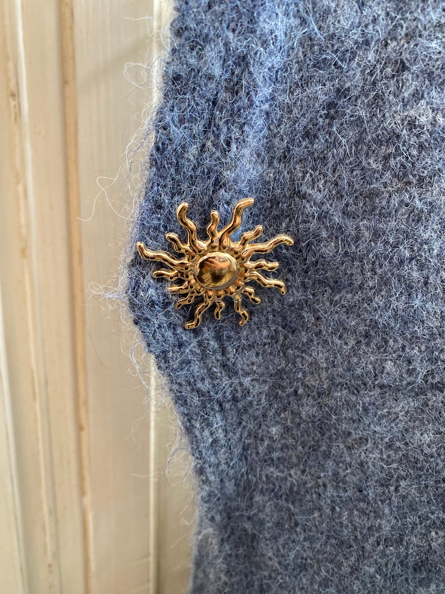 Pull soleil bleu du 40 au 48