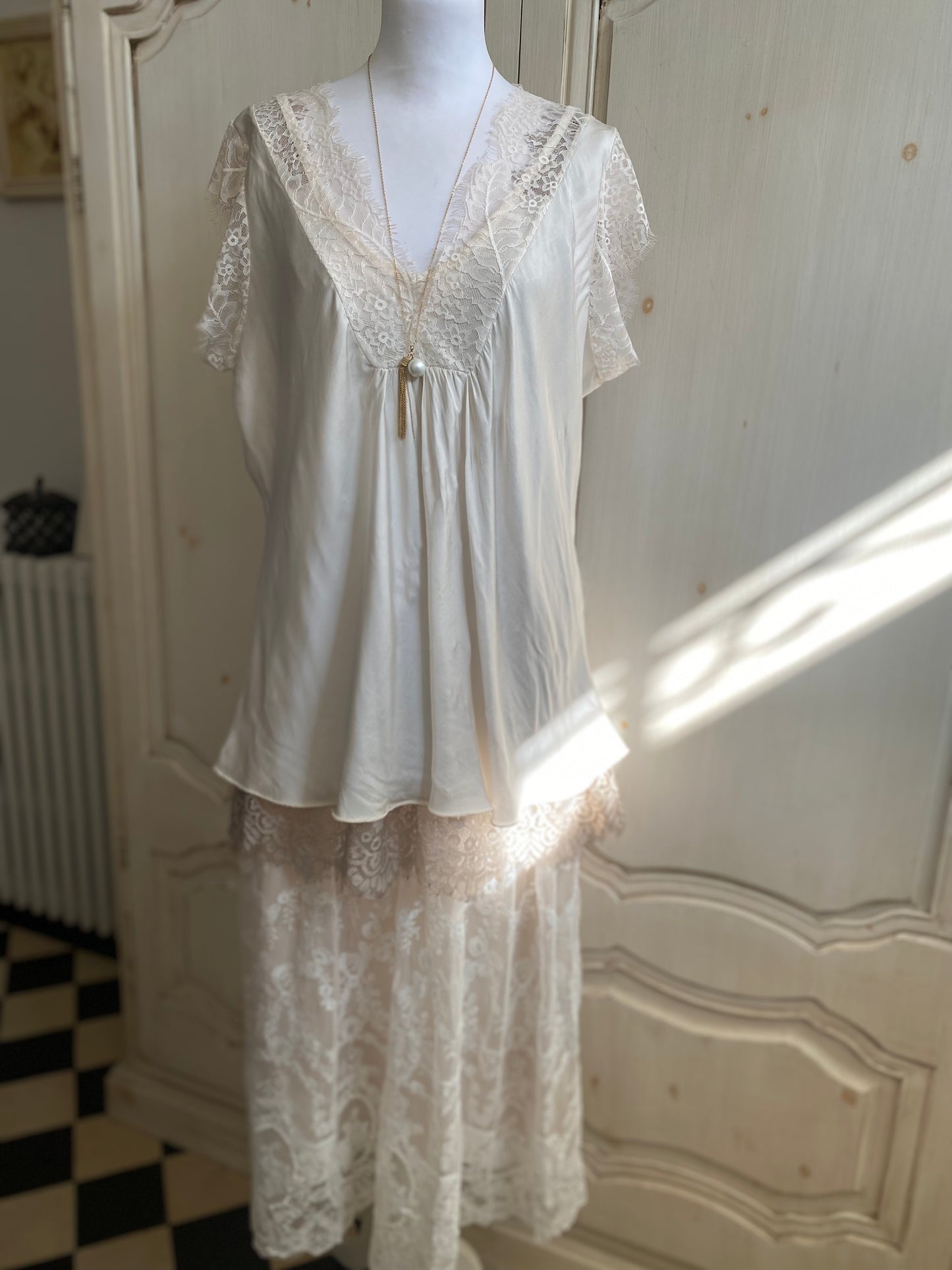 Tenue Louise 4 pièces du 38 au 46
