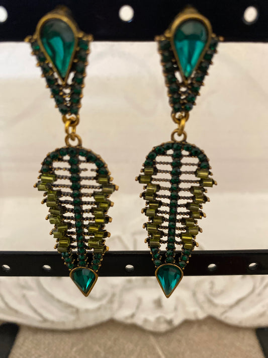Boucle pointe vert bresil