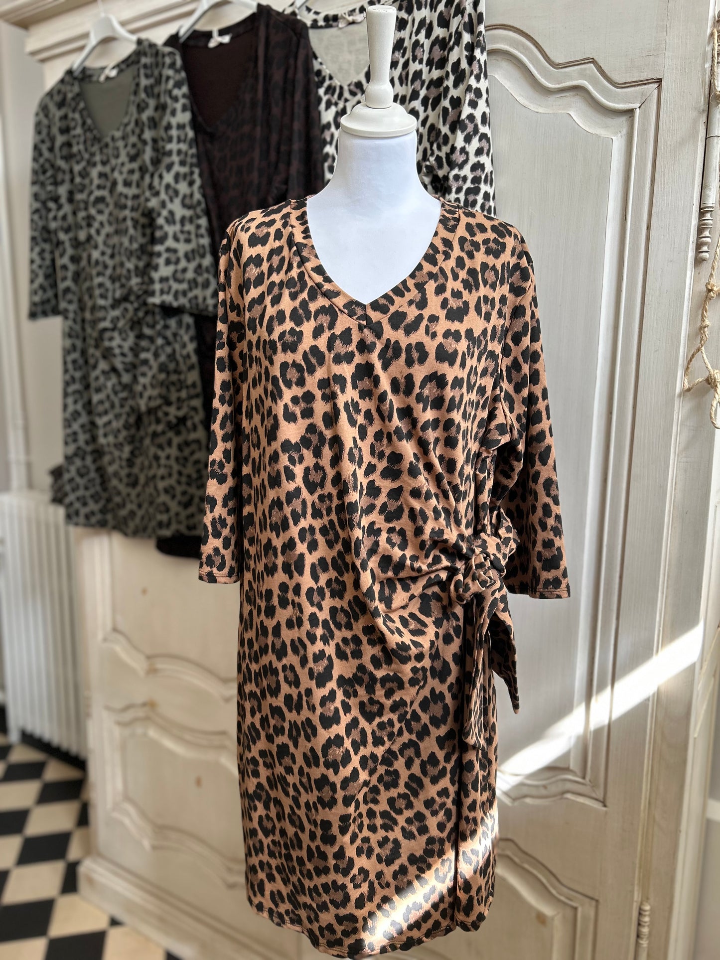 Robe Léopard Moka convient du 40 au 48
