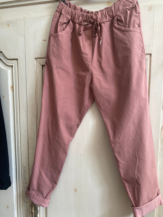 Pantalon rose du 42 au 48