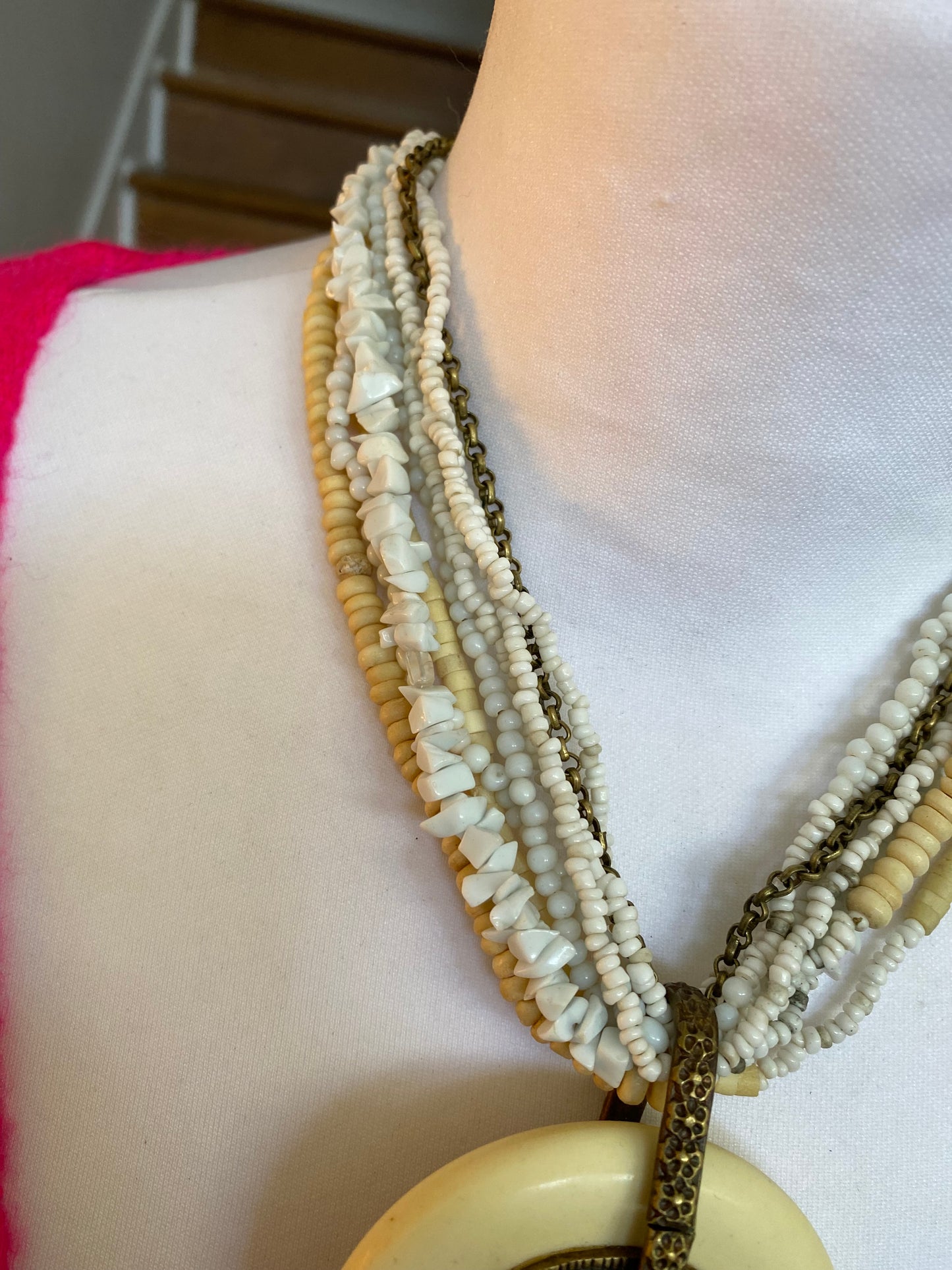 Collier mandala crème