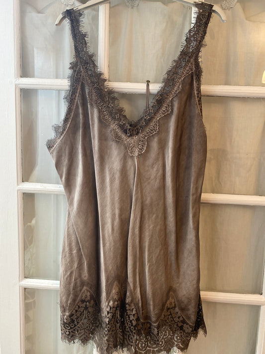 Top Soie choco convient du 42 au 50