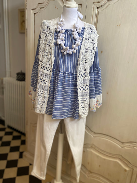 Tenue Lilia 4 pieces convient du 40 au 46