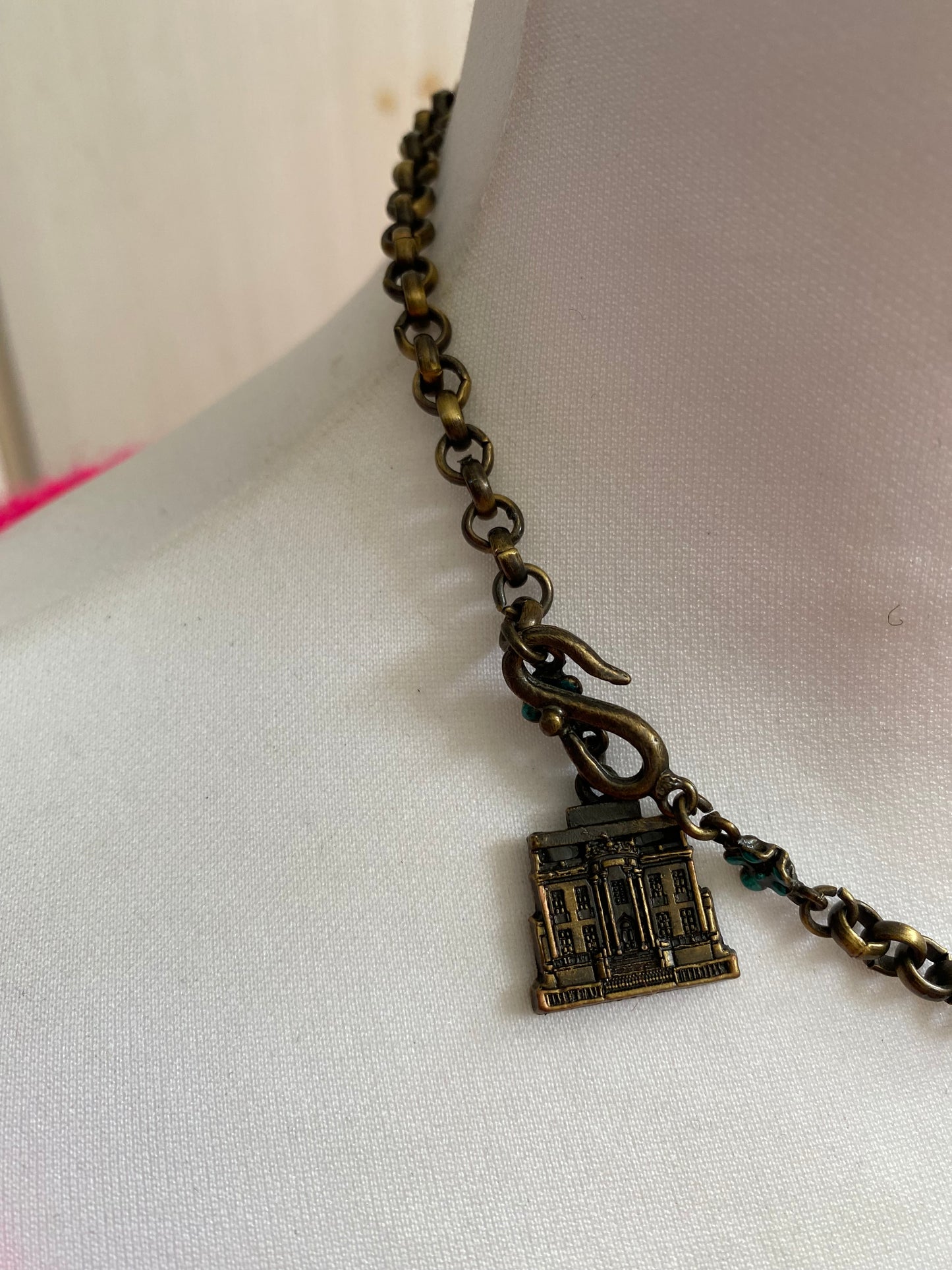 Collier Antoinette rose