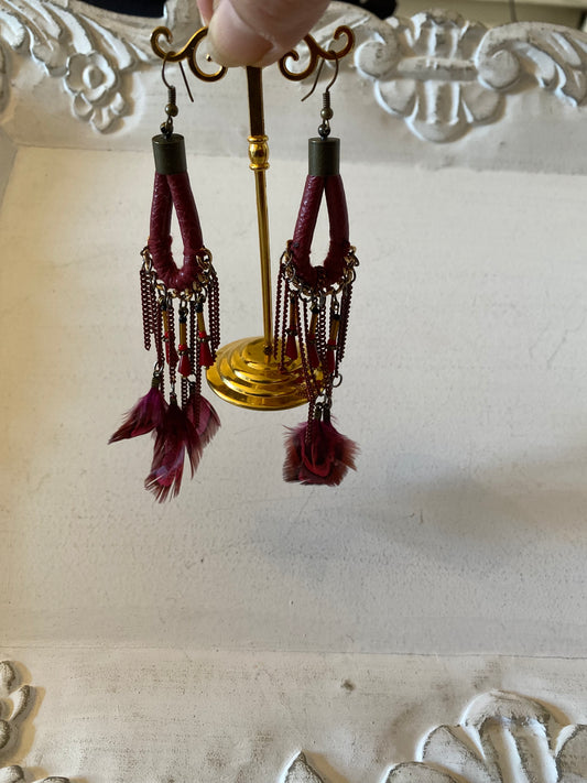 Boucle d’oreille bordeaux