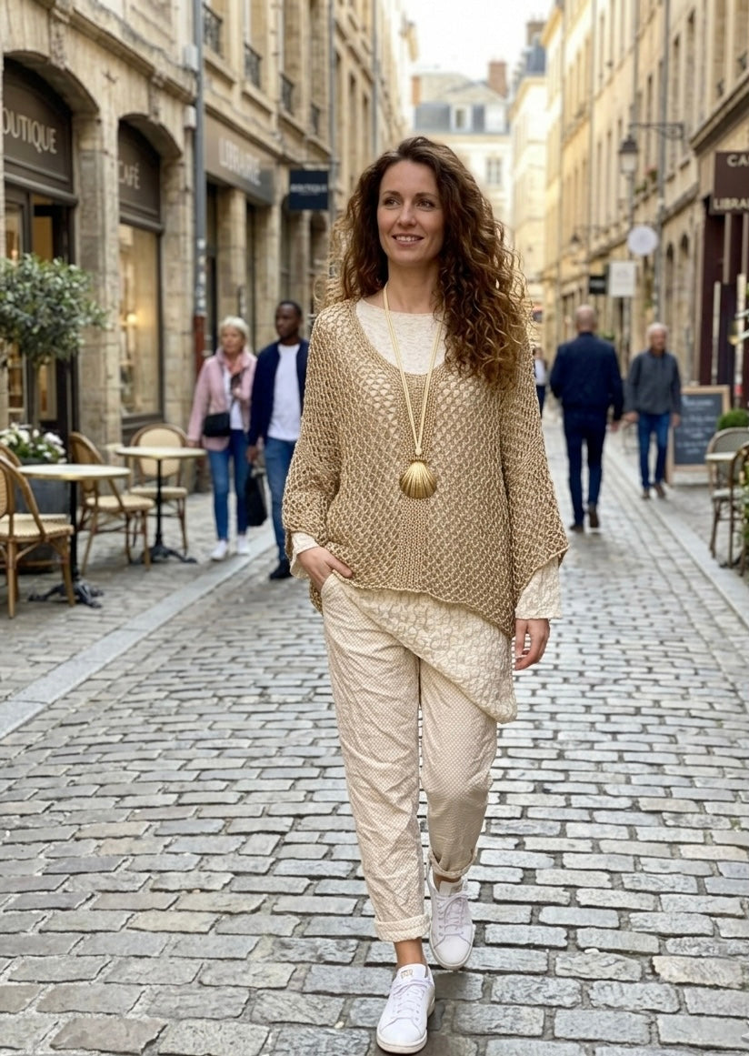 Pull Stella doré oversize du 40 au 50