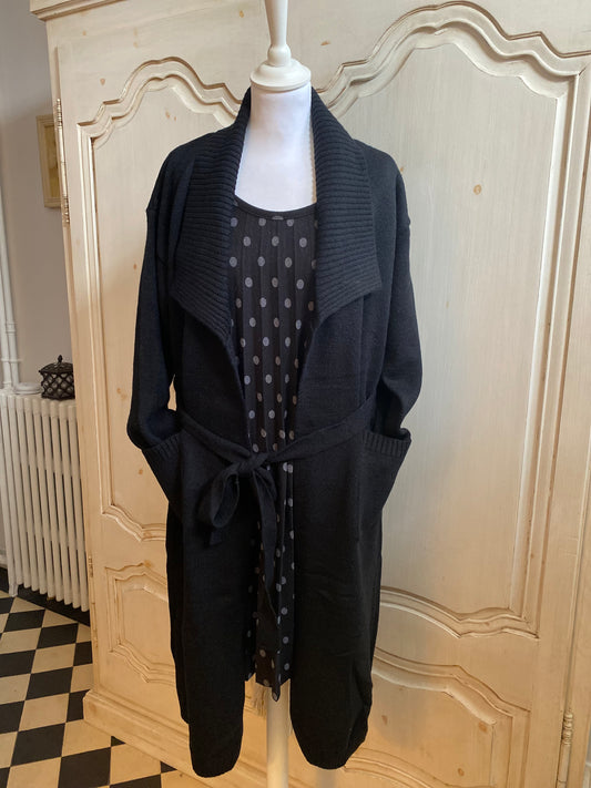 Promo Tenue 2 pièces noire du 40 au 46+