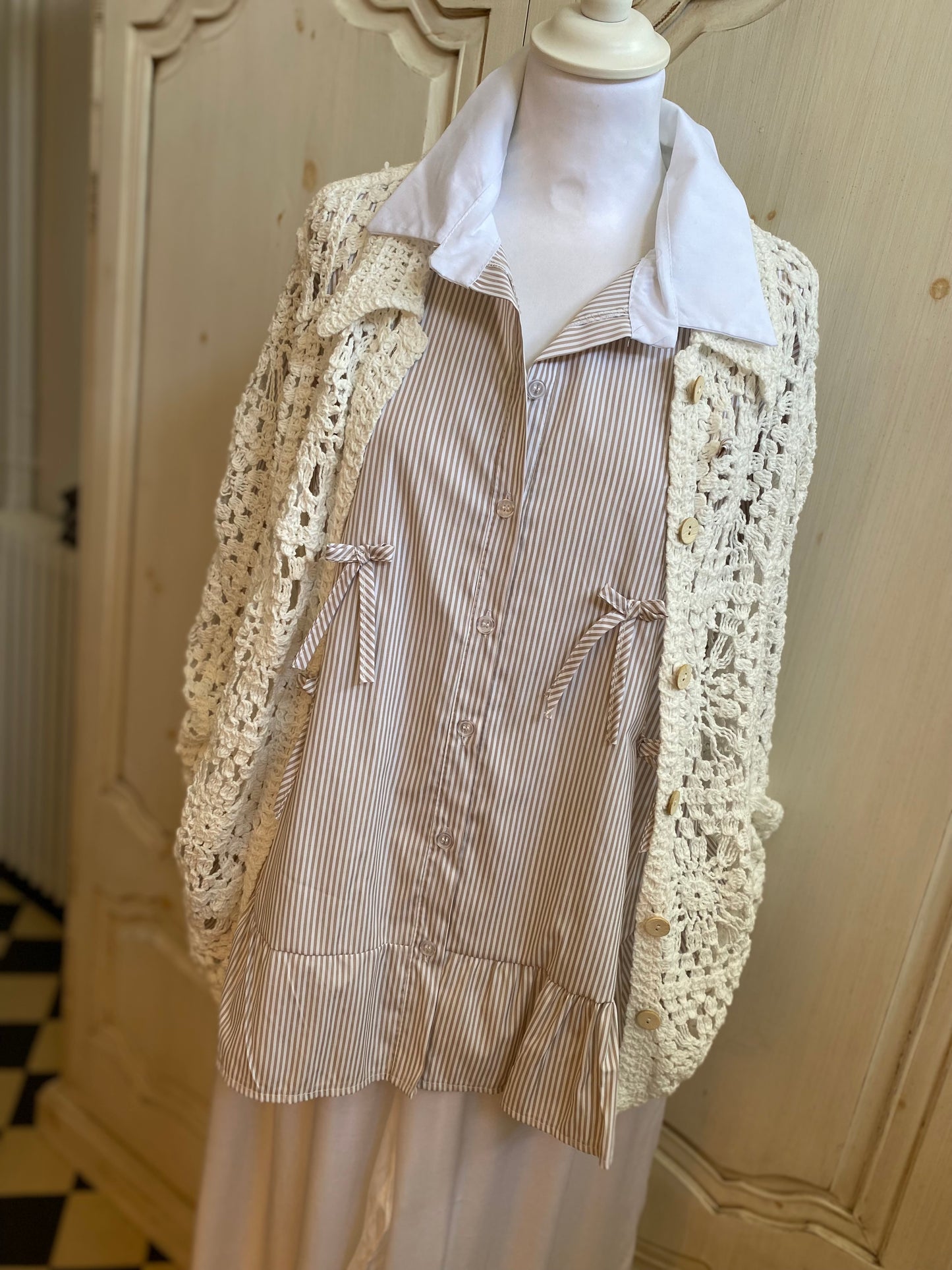 Veste Crochet convient du 38 au 46