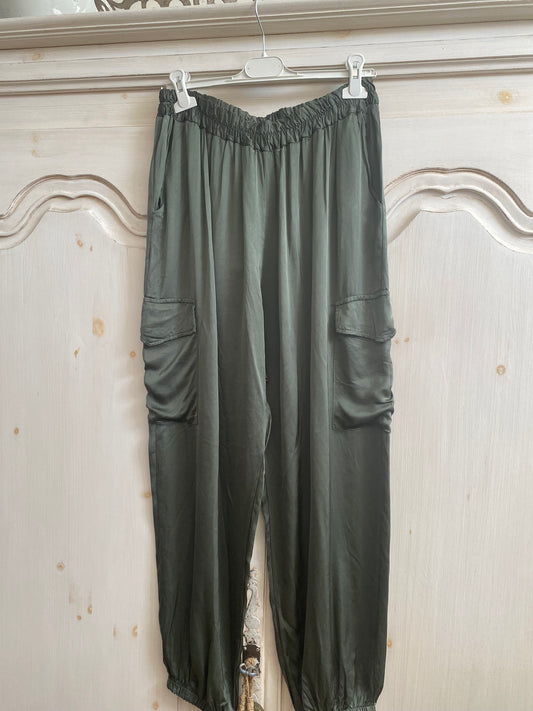 Cargo kaki du 42 au 48+