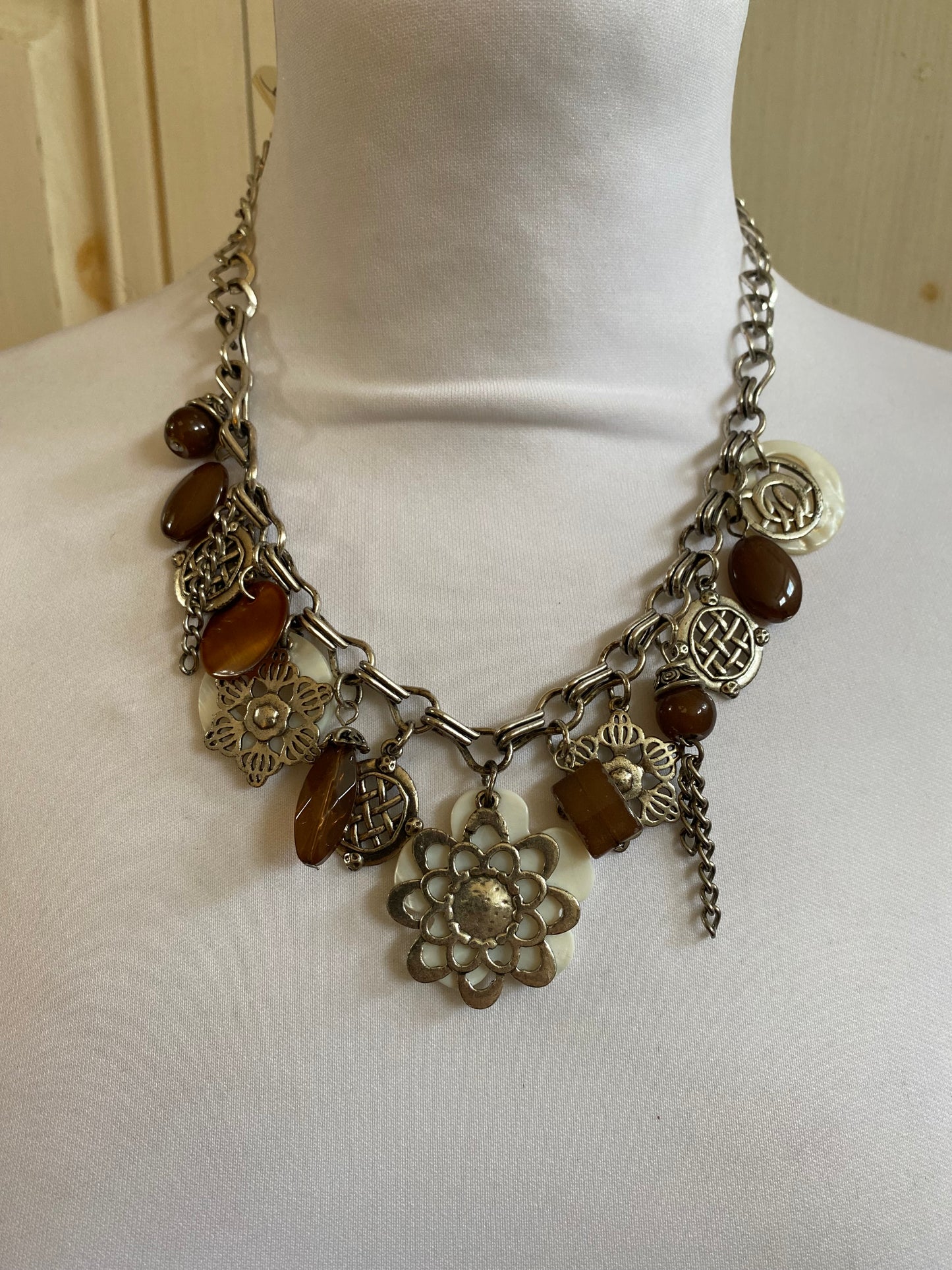 Collier Charme marron