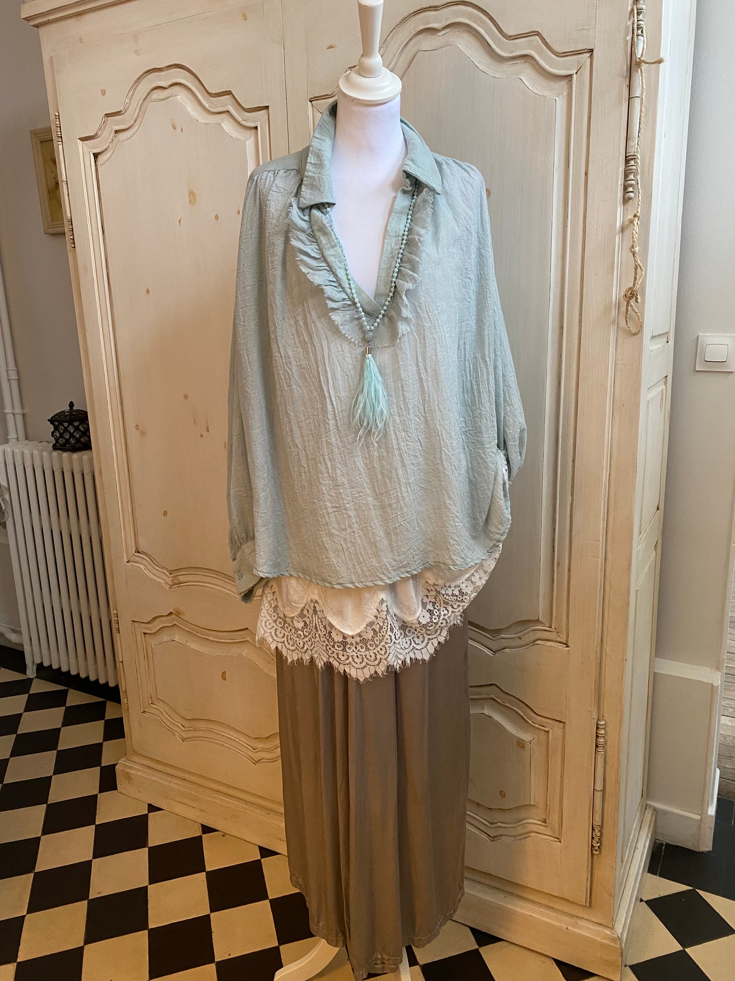 Promo Tenue Azur 4 pieces convient du 42 au 48