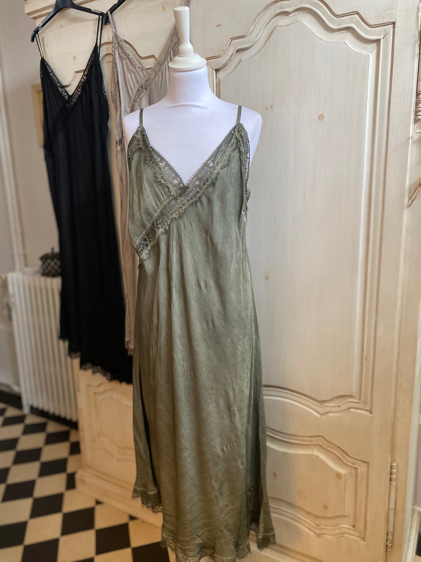 Robe Lou kaki du 42 au 50