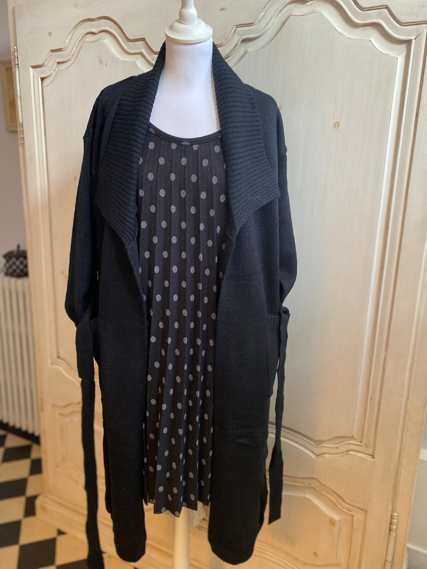 Gilet noir Monica du 38 au 46+