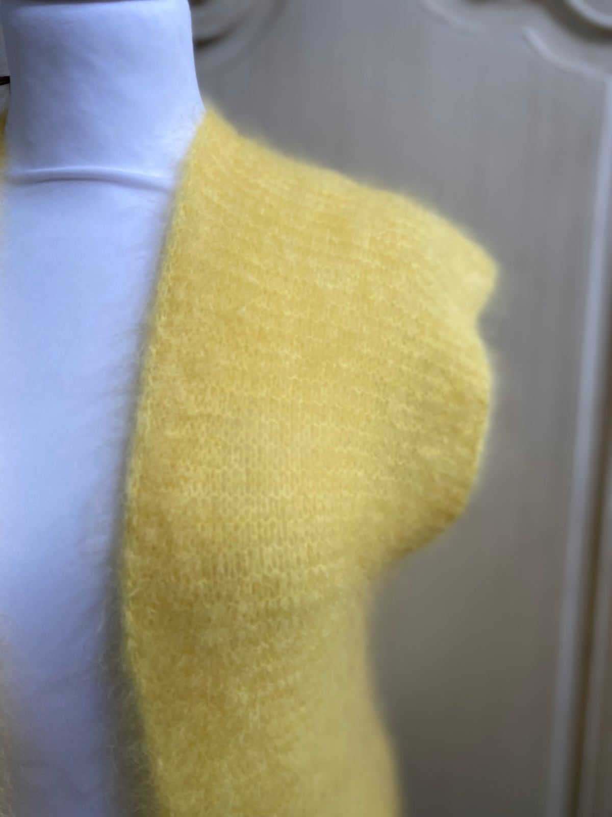 Gilet Suprême de Mohair jaune