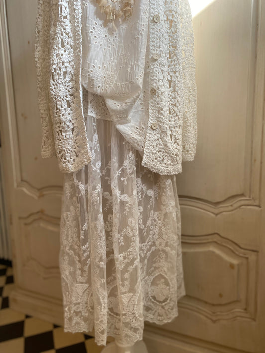 Tenue Loona 4 pièces convient du 38 au 46