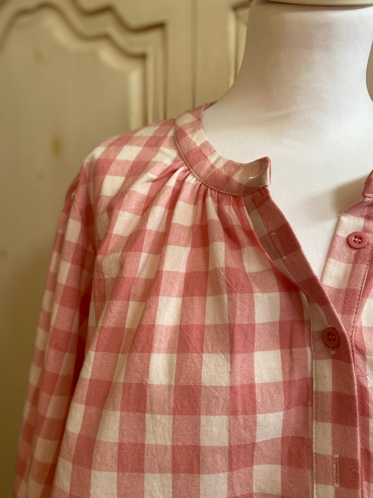 Blouse B.B convient du 40 au 46