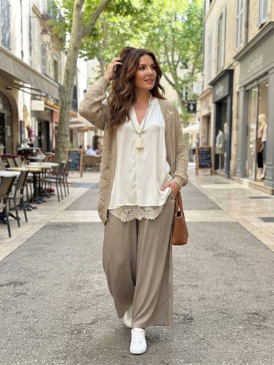 Tenue Gloria 5 pièces convient du 42 au 50