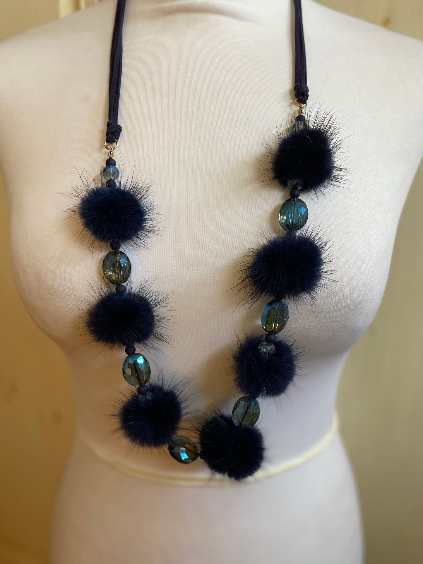 Sautoir pomponne Bleu