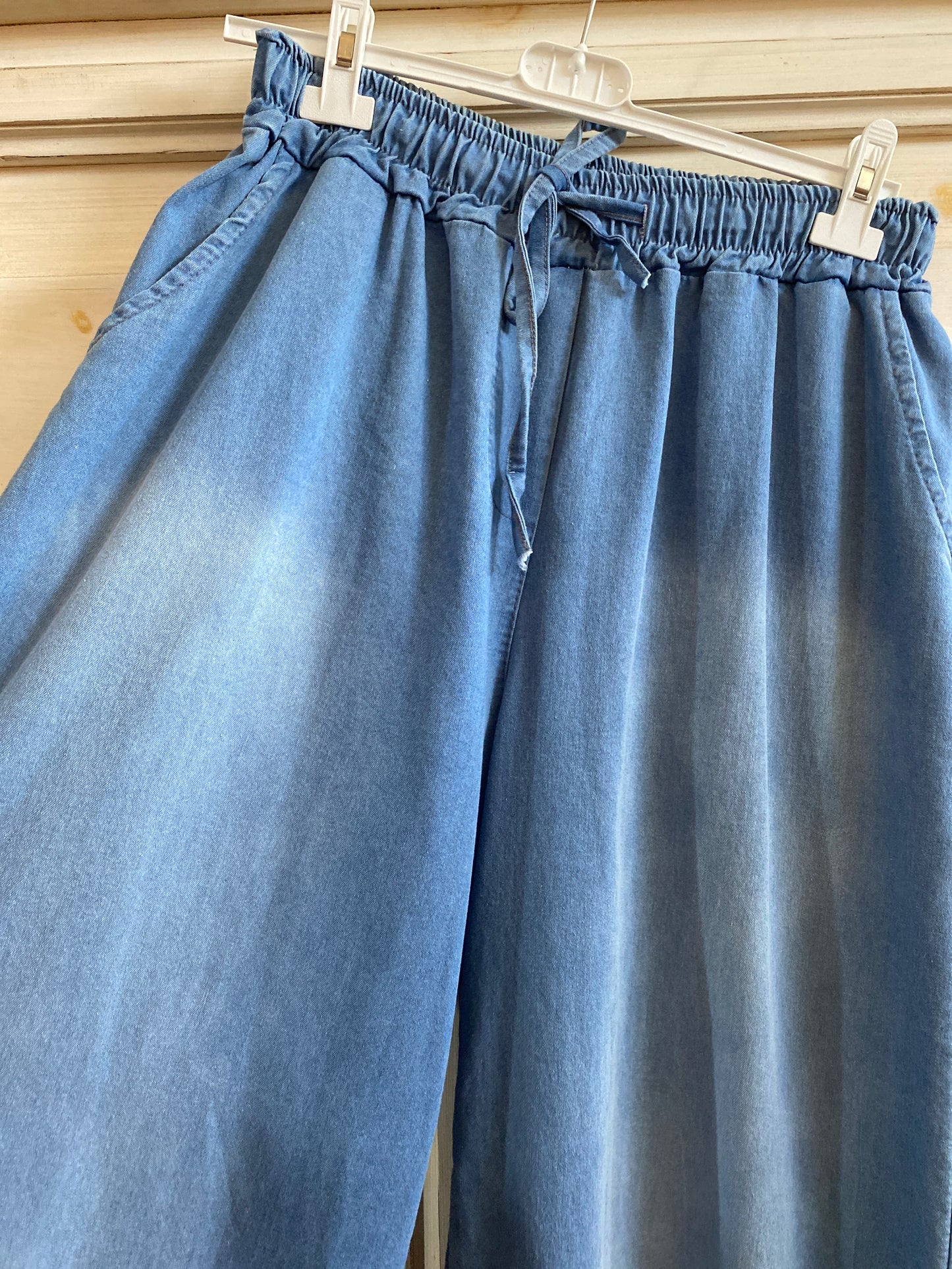 Jeans clair palazzo convient du 44 au 52