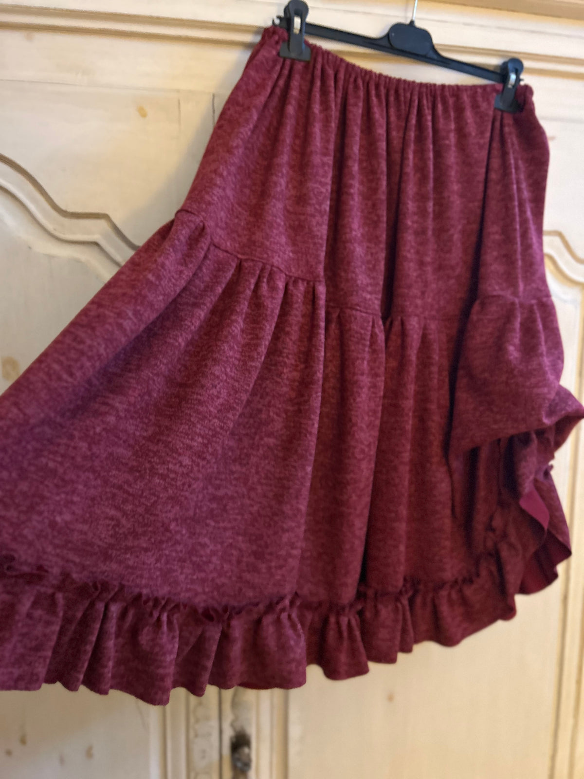 Jupe Bordeaux convient de la taille 42 à la taille 50