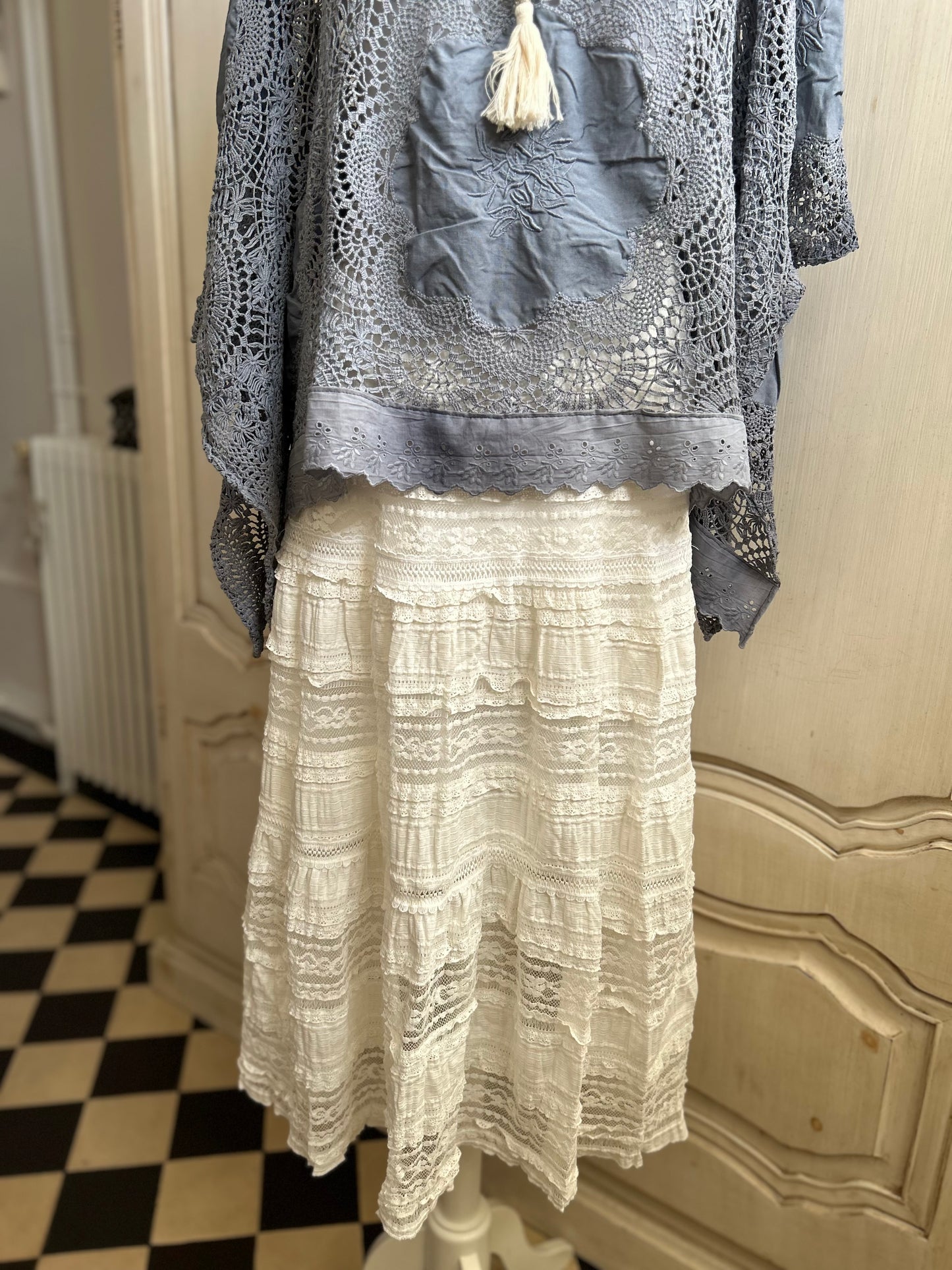 Tenue Marianne 3 pièces convient du 38 au 46