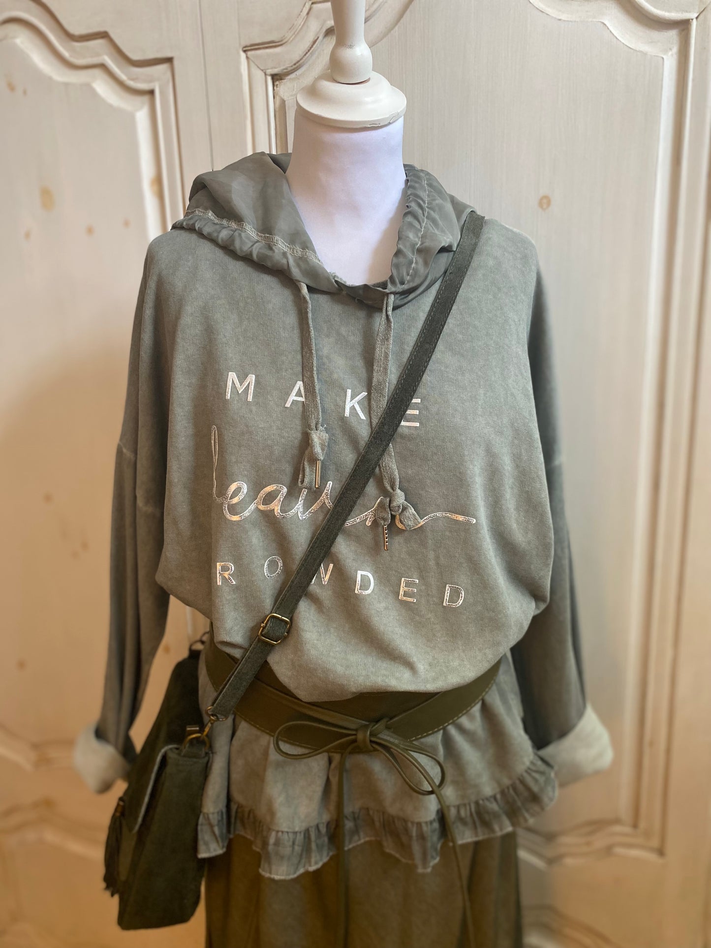 Promo -20% Tenue Kitaria 4 pieces convient du 42 au 48