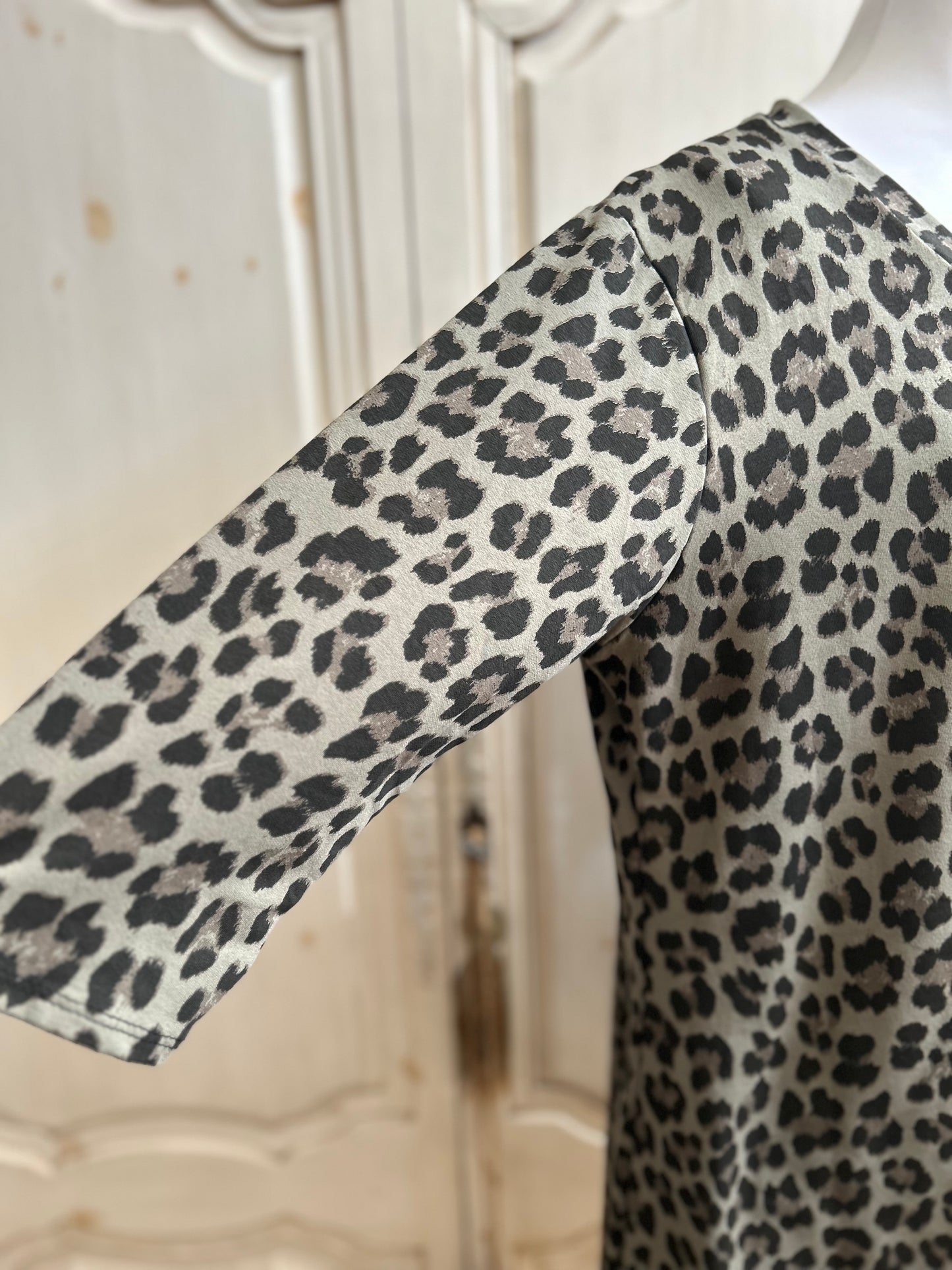 Robe Léopard Kaki convient du 40 au 48