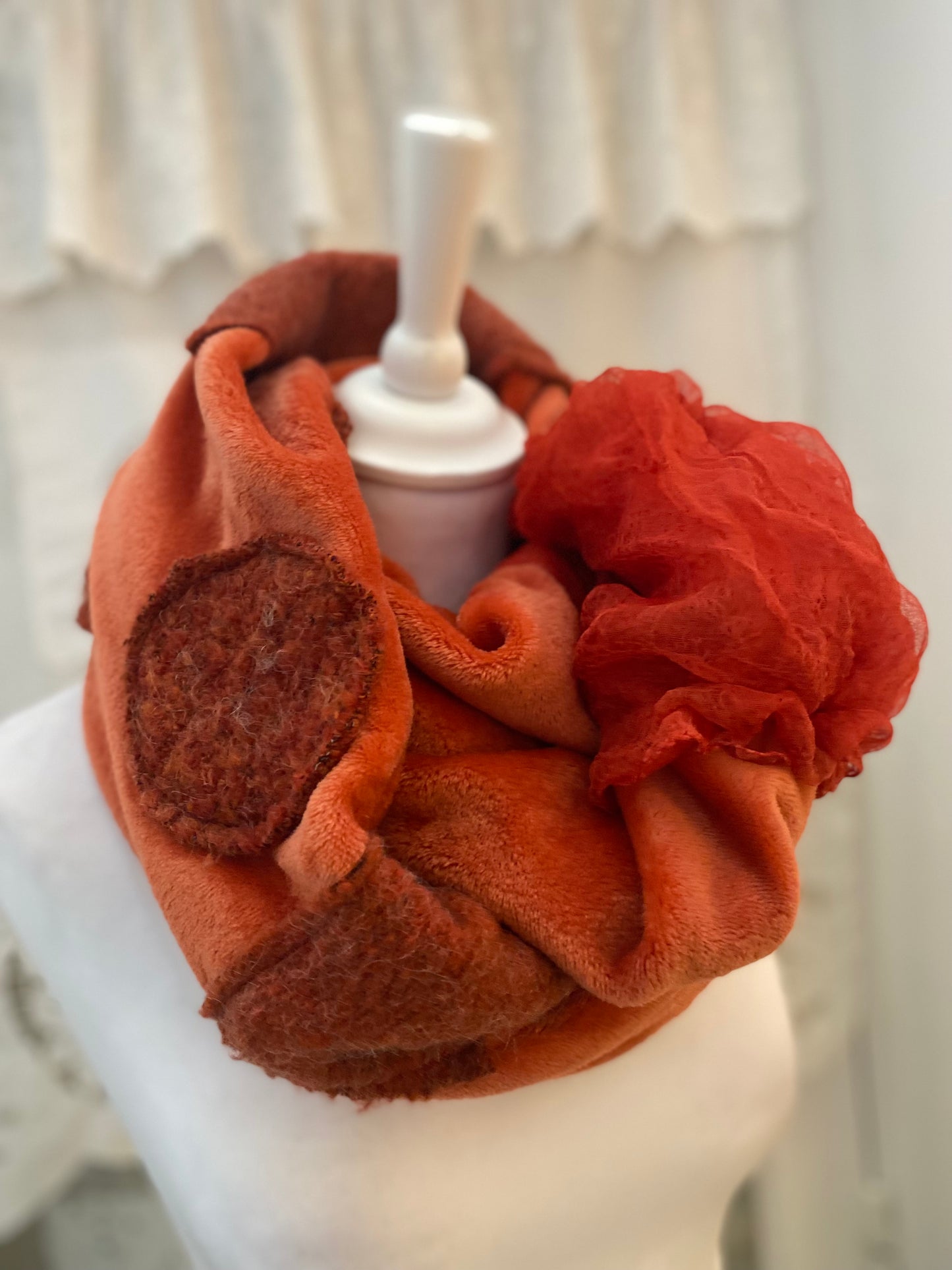 Snood pilou velours froufrou