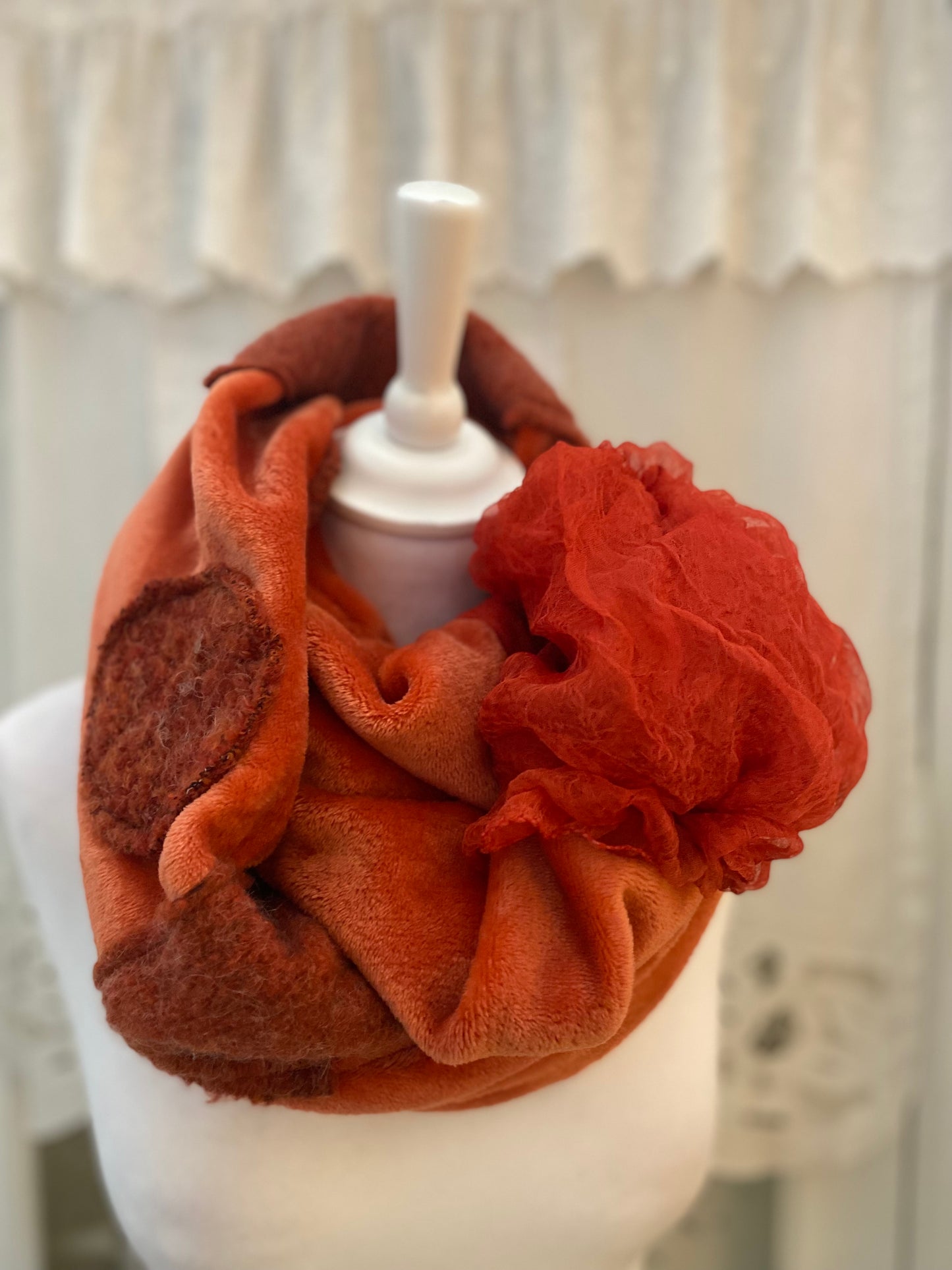 Snood pilou velours froufrou